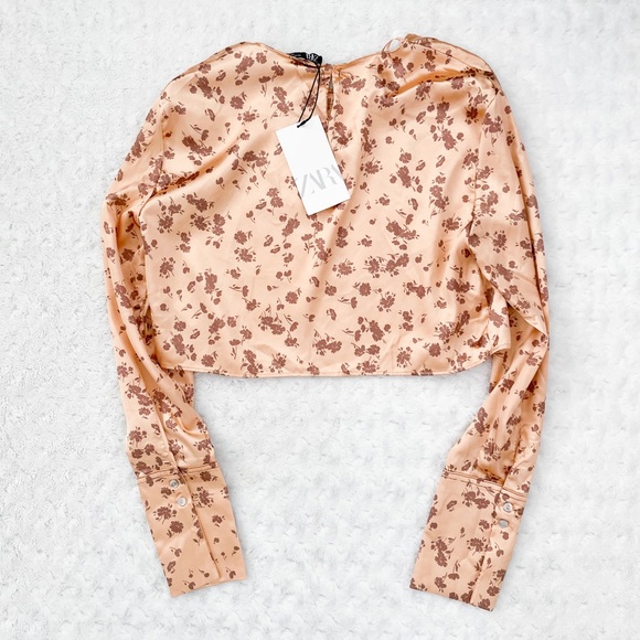 NWT- ZARA Cropped Floral Silky Cropped Long Sleeved Top - Picture 4 of 13